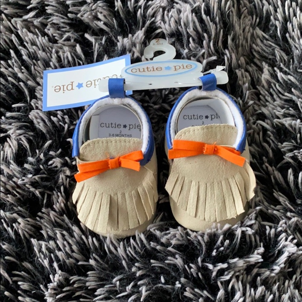 Baby shoes